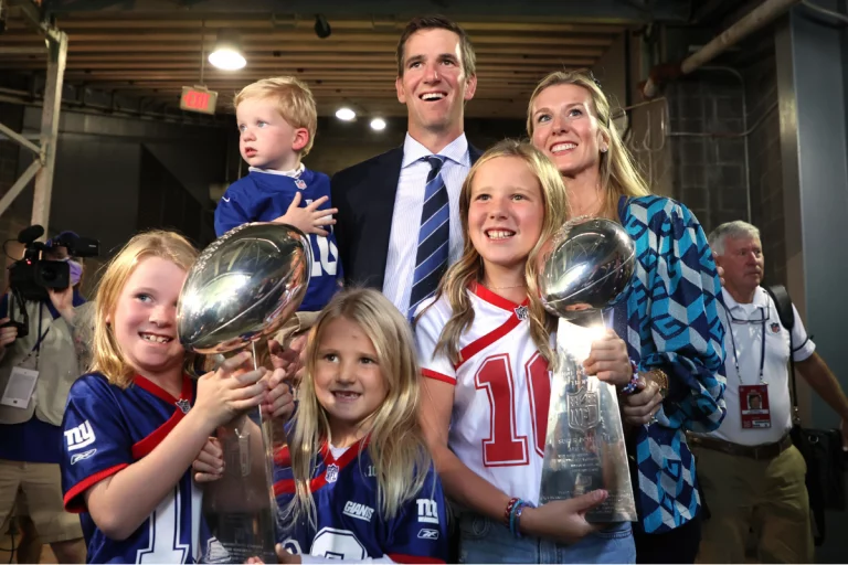 Eli-Manning-Wife